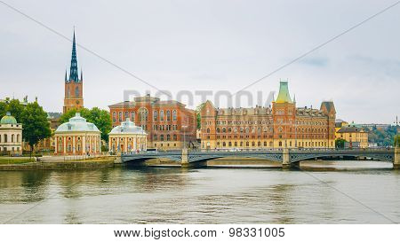 The Vasa Bridge to Gamla stan over Norrstrom, with the Riddarhol