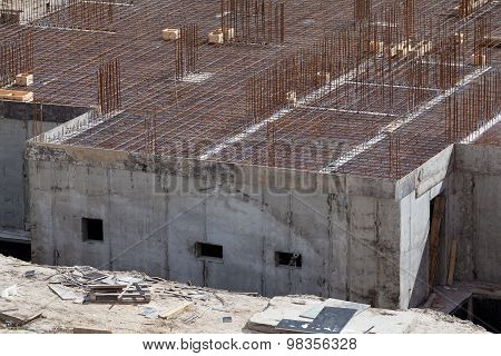 Construction of an apartment house