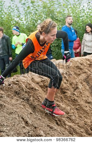 Attractive Girl In Extrime Racing