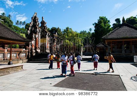 People go to Turta Empul temple for praying