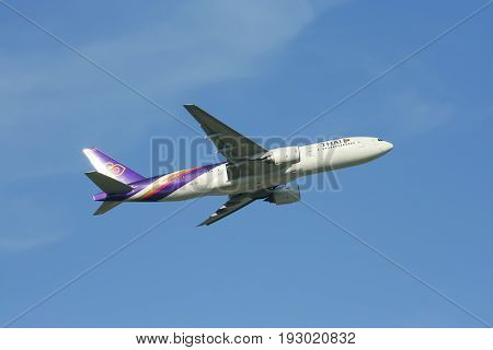 Boeing 777-200 Hs-tjf Of Thaiairway