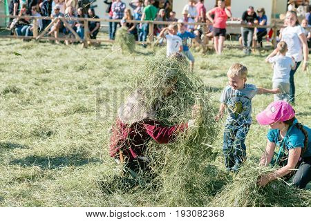 TROSTYANETS, UKRAINE - JUNE 25, 2017: Old Castle fest in action. Knights fight just beginning. This is 8 time traditional fest with historical costumes, foods and fights.