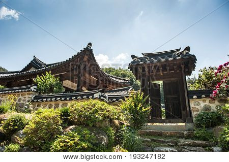 Yongin City, South Korea - June 29, 2017:  Beautiful Traditional Architecture. Photo Taken On June 2