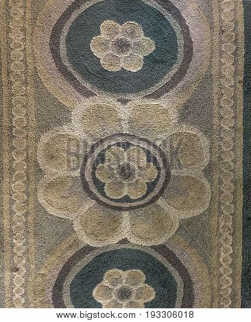 Old two Black circle and brown flower mat