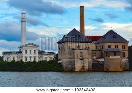 Buildings on the river in Louisville, KY