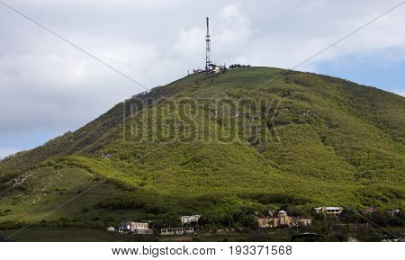 The legendary mountain Mashuk - is a majestic and amazing sight of the city of Pyatigorsk.