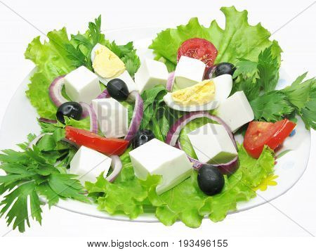 vegetable greek salad with tomato cheese and olive