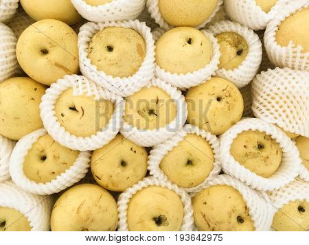 close up fresh Pyrus pyrifolia fruit in market