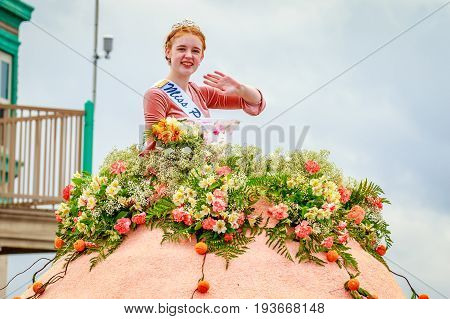 Portland Grand Floral Parade 2017