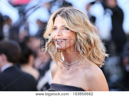 Alice Taglioni attends the 'Ismael's Ghosts (Les Fantomes d'Ismael)' screening and Opening Gala during the 70th annual Cannes Film Festival at Palais des Festivals on May 17, 2017 in Cannes, France. 