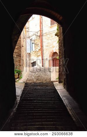Perugia, Italy - Circa September 2017. Beautiful Old Street In Historic Center Of Perugia.
