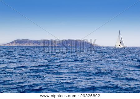 Els Freus de Ibiza vista desde el mar Mediterráneo en Islas Baleares