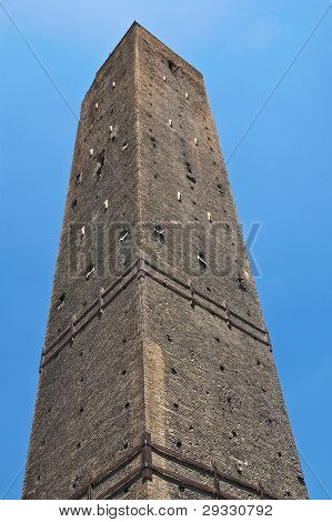 Garisenda ทาวเวอร์ โลน่า Emilia-Romagna อิตาลี