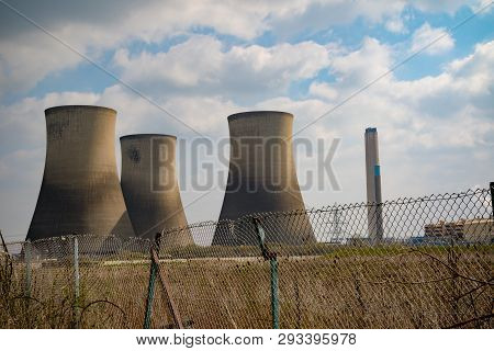 Didcot, United Kingdom, March 28th 2019:- The Cooling Towers Of Didcot  Power Station In Oxfordshire