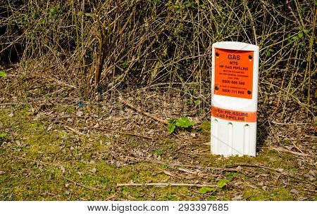 Didcot, United Kingdom, March 28th 2019:- Warning Signs Near Didcot Power Station Warning Of The Hig