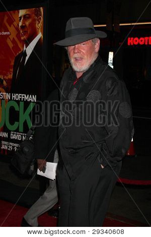 LOS ANGELES - JAN 25: Nick Nolte dorazí na 