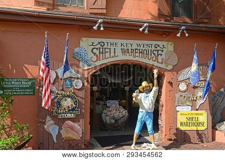 Key West, Fl, Usa - Jan 1, 2015: Key West Shell Warehouse At Mallory Square In Key West, Florida, Us