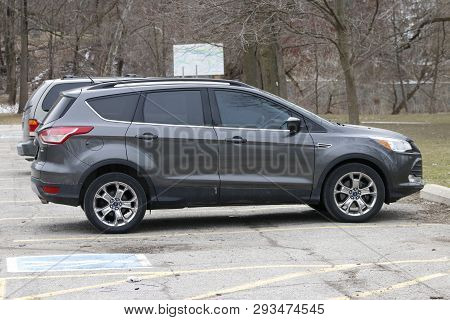 April 02 2019, London Canada: Editorial Photograph Of A Grey Ford Escape Suv Car Parked In An Empty 