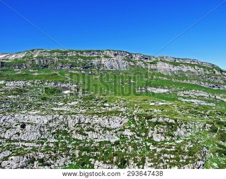 Alpine Peak Chäserrugg (chaserrugg Or Chaeserrugg) In The Alviergruppe Mountain Range - Canton Of St