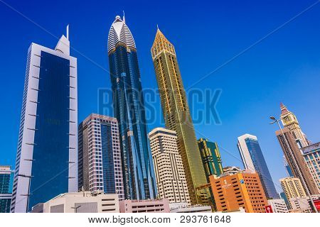 Architecture Od Trade Centre 2 Or Dubai Financial Centre