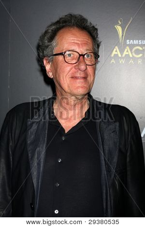 LOS ANGELES - JAN 27: Geoffrey Rush ankommer til den australske ACADEMY INTERNATIONAL AWARDS på Soho 
