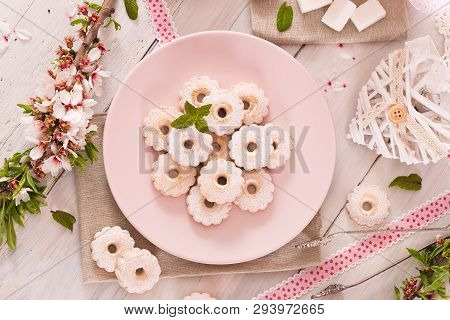 Canestrelli Biscuits With Mint On Pink Dish.