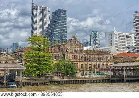 Bangkok.thailand - 20,08,2018 :bangkok City With Sunset Sky And Chao Praya River.bangkok Thailand