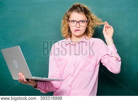 Distance Learning. Modern Education. Online Course. Online School. School Teacher Notebook Chalkboar