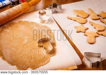 Table Set Up For Cookies Cooking, Christmas Gingerbrad Cookies Work In Progress