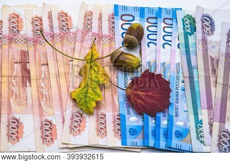Paper Money And Oak Leaves, Russian Money And Autumn Leaves, Five Thousand And Two Thousand Rubles