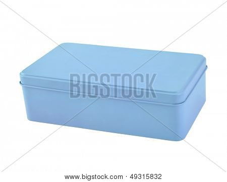 Plechový box na bílém pozadí