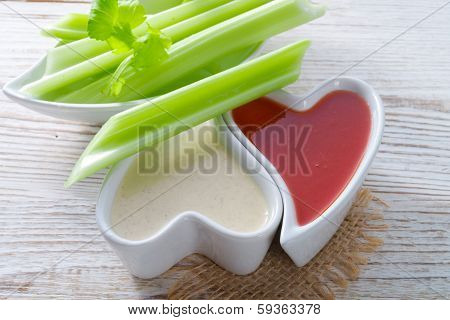 Celery Dippen