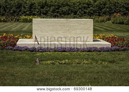 Franklin And Eleanor Roosevelt Gravesite