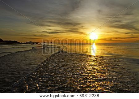 Sunrise Rabiate Golden On Water