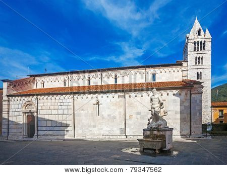 Carrara Cathedral