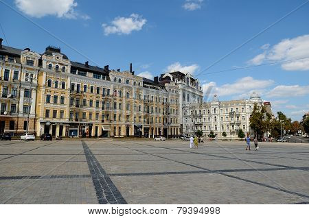 Sophia Square, Kiev