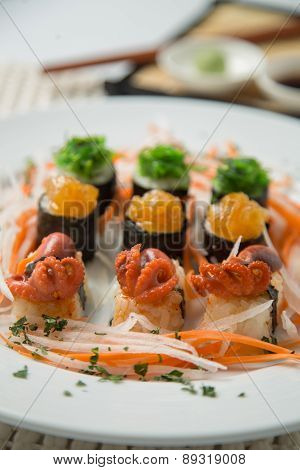 Japanese Tasty Sushi Set