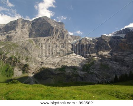 Grindelwald divočiny v létě