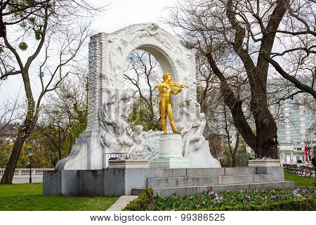 Statue Of Johann Strauss,  Stadtpark In Vienna, Austria