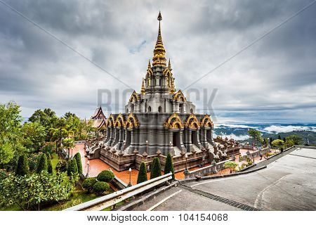 Wat Santikhiri