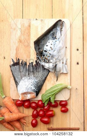 Salmon Head And Salmon Tailfin For Cooking.