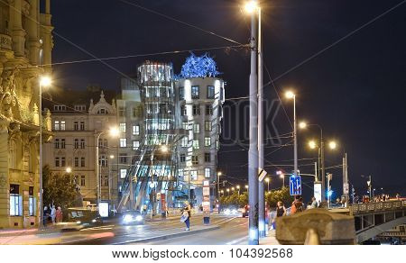 Dancing home, Prague