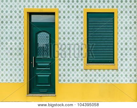 Portuguese tile house - azulejo - 2
