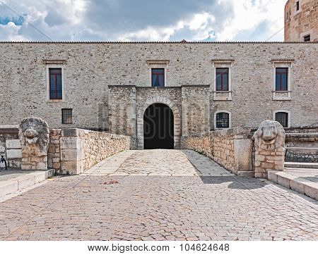 entrance with lions of castle