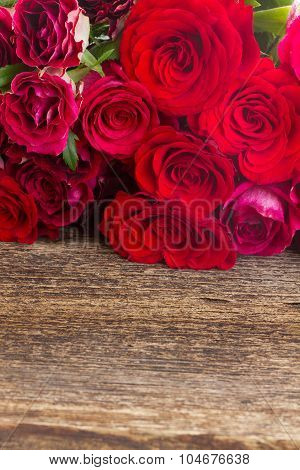 pile of red roses