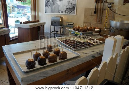 Candied Apples in Kilwin's