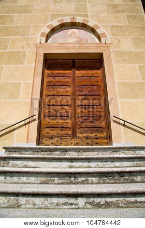 Tradate  Italy   Church    Door Entrance And Mosaic
