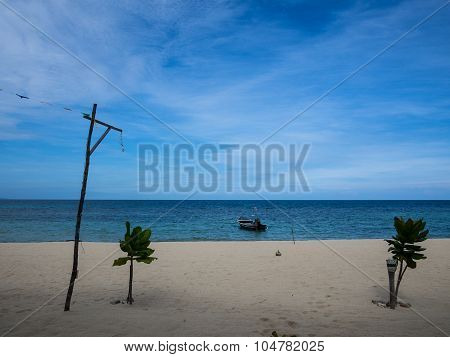 Mae Haad Beach