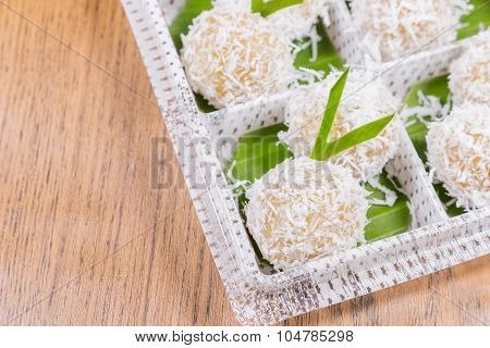 Steamed Flour With Coconut Filling Recipes ,Thai dessert