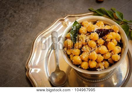 Sundal -South Indian Snack made with boiled chickpeas